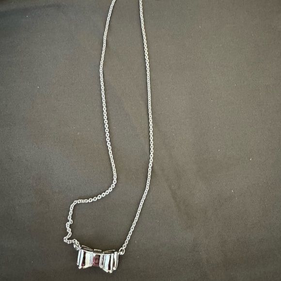 NWT Kate Spade bow necklace - Picture 2 of 5